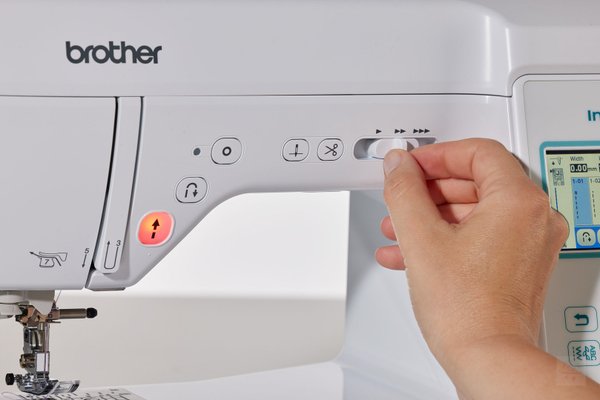 Brother Innov-is F560 - Aktionspreis